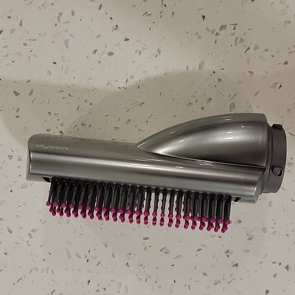 Dyson Airwrap brush attament - Picture 2 of 4